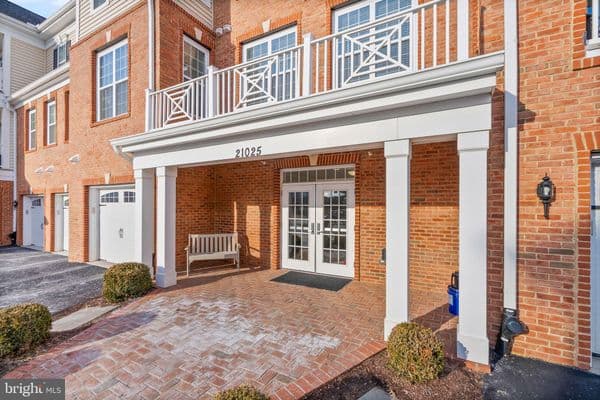 Amenity access for Four Seasons at Ashburn