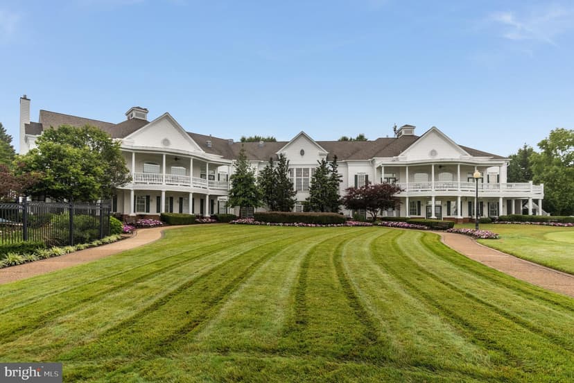 Homes at Heritage Hunt Country Club