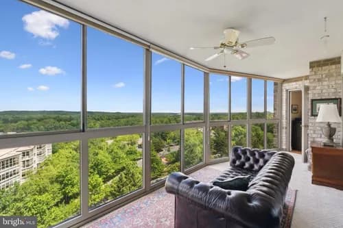 Clubhouse amenities at Lansdowne Woods